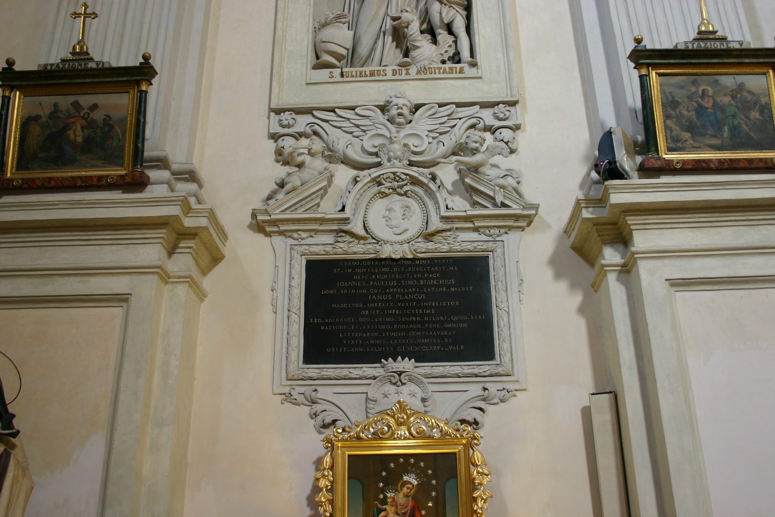 Giovanni%20Bianchi%20Plancus%20tomb%2C%20Chiesa%20di%20Sant%27Agostino%2C%20Rimini%2C%20Italy%20-%2001.JPG